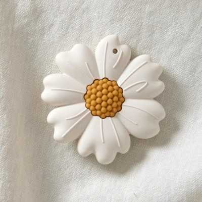 -JACK O JUNO- Daisy Teether -JACK O JUNO- Daisy Teether